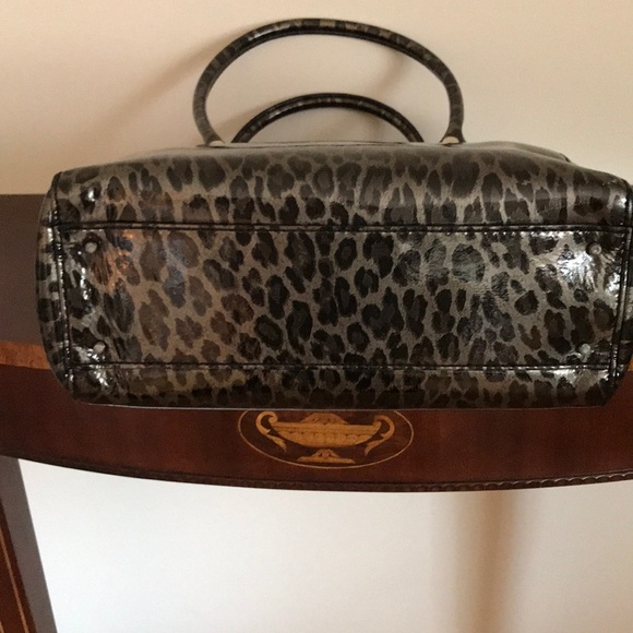RARE Like New Leopard Kate Spade bag - Picture 4 of 6